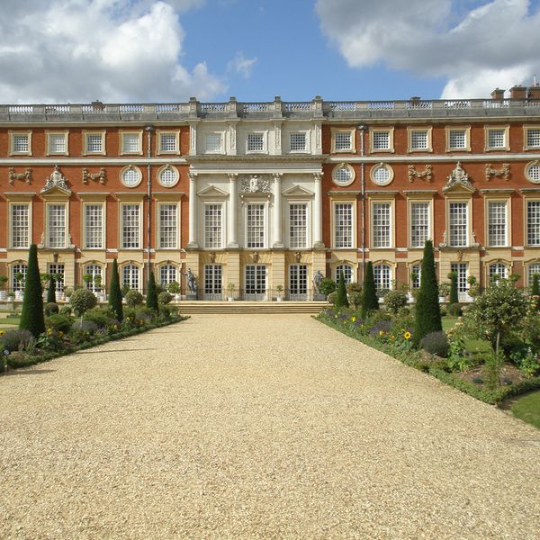 londonhampton-court-palace.jpg